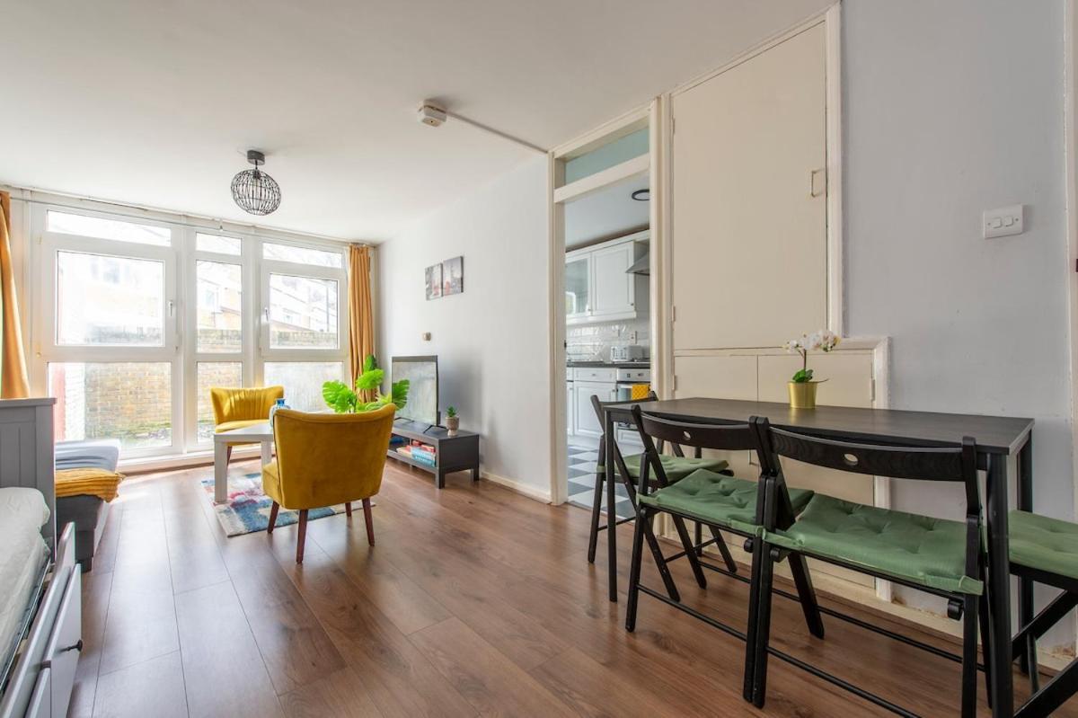 Lovely 2-Bed 20 Mins To Central Londres Exterior foto