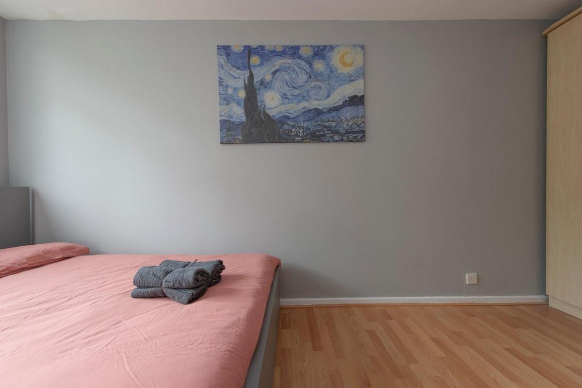 Lovely 2-Bed 20 Mins To Central Londres Exterior foto