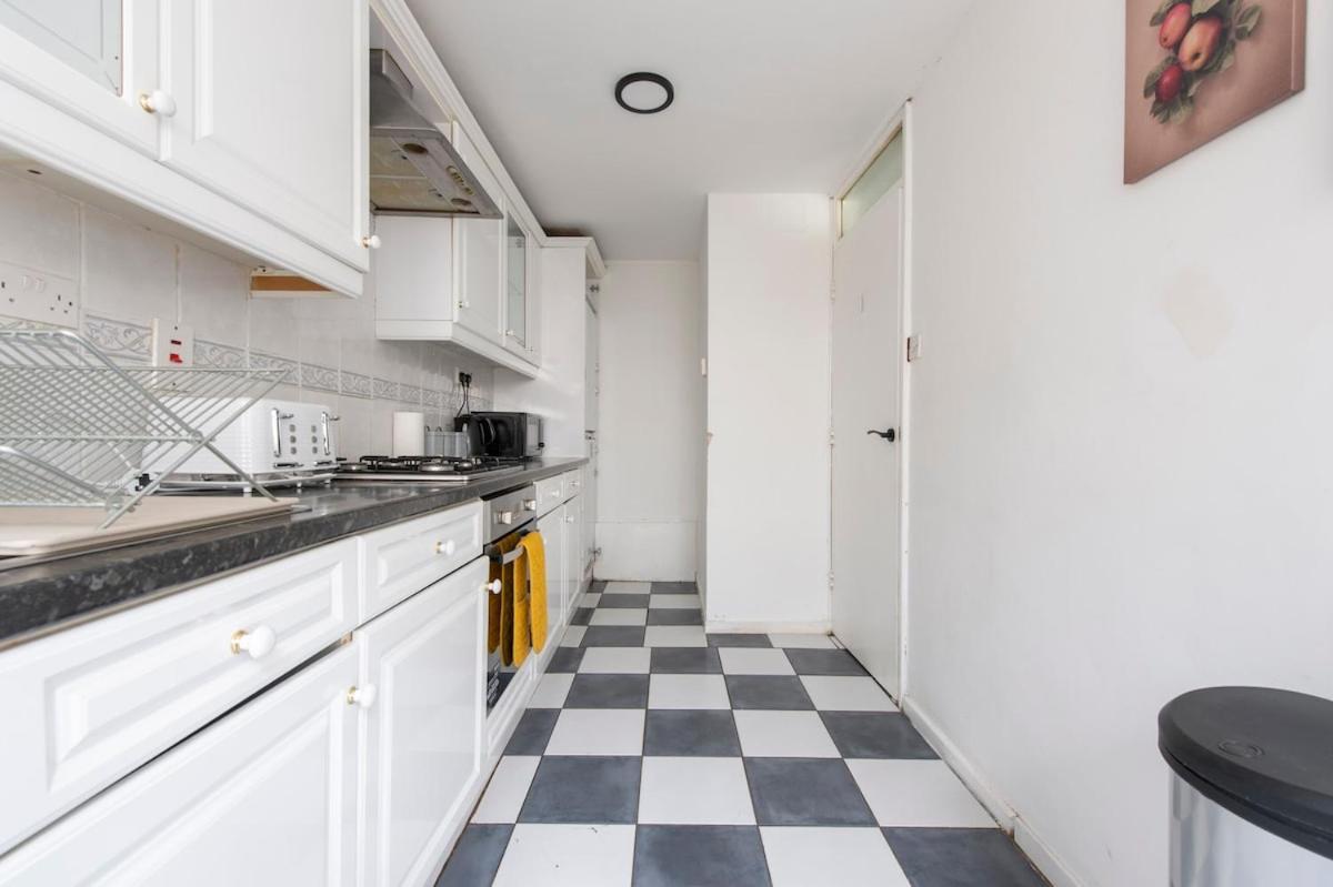 Lovely 2-Bed 20 Mins To Central Londres Exterior foto