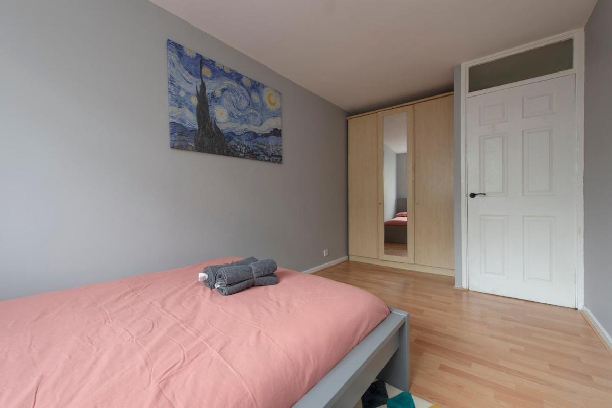 Lovely 2-Bed 20 Mins To Central Londres Exterior foto