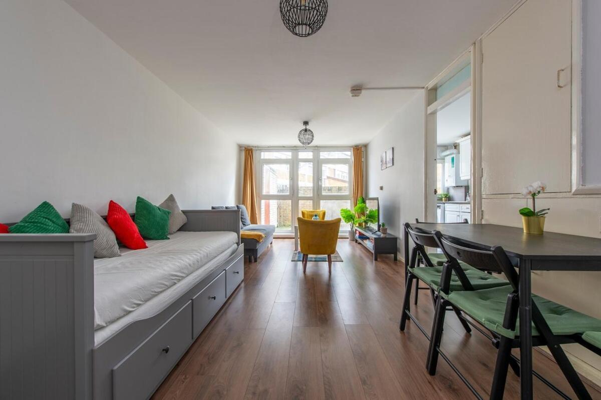 Lovely 2-Bed 20 Mins To Central Londres Exterior foto