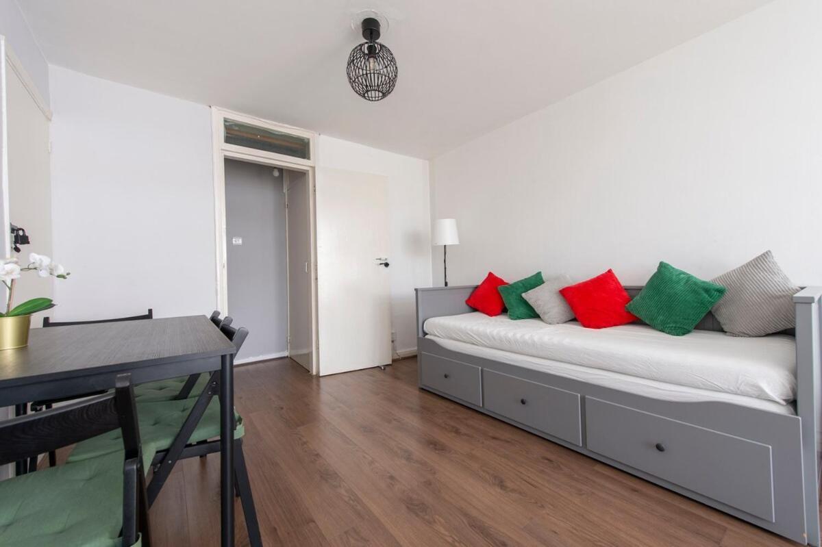 Lovely 2-Bed 20 Mins To Central Londres Exterior foto